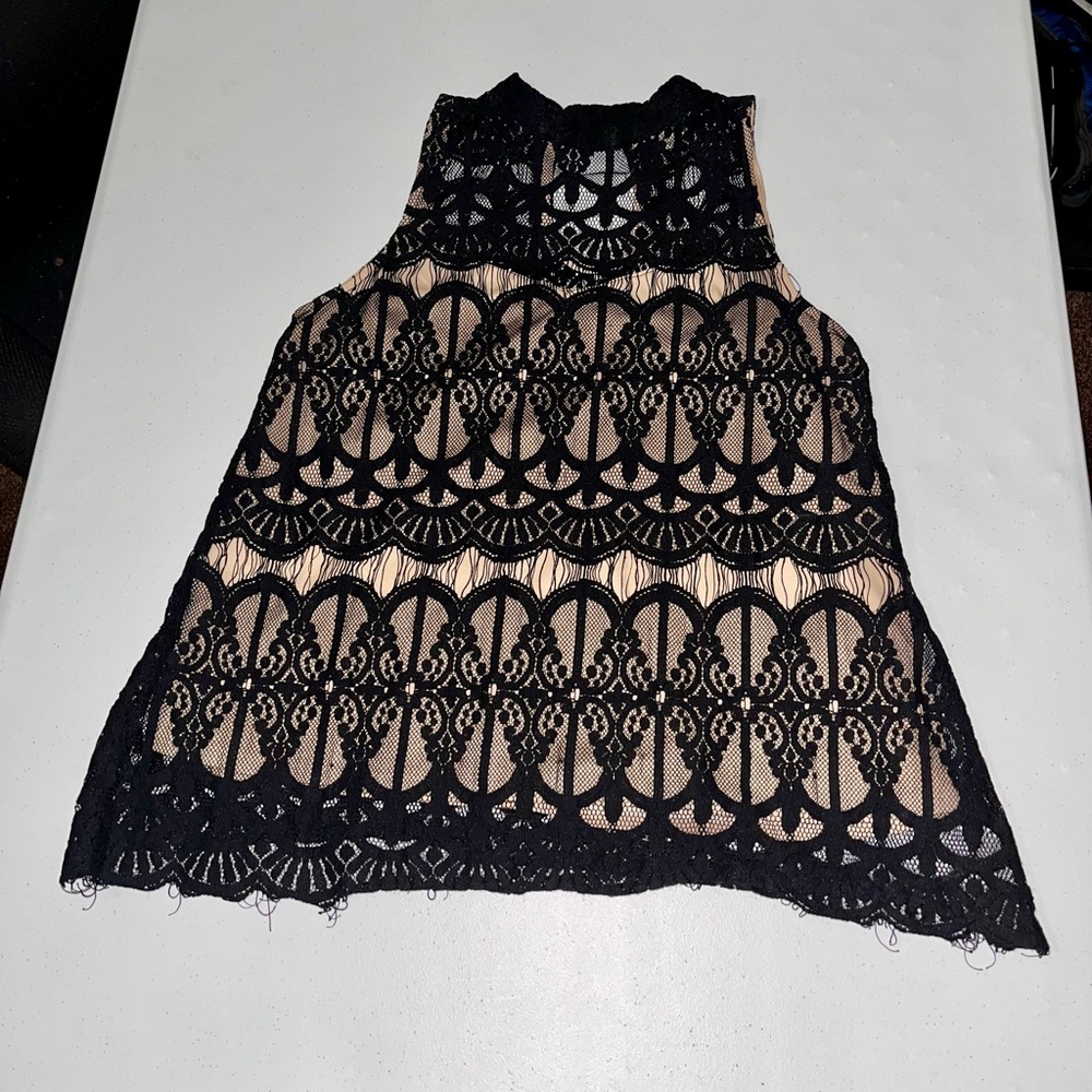💙 Love Fire Lace Tank Top